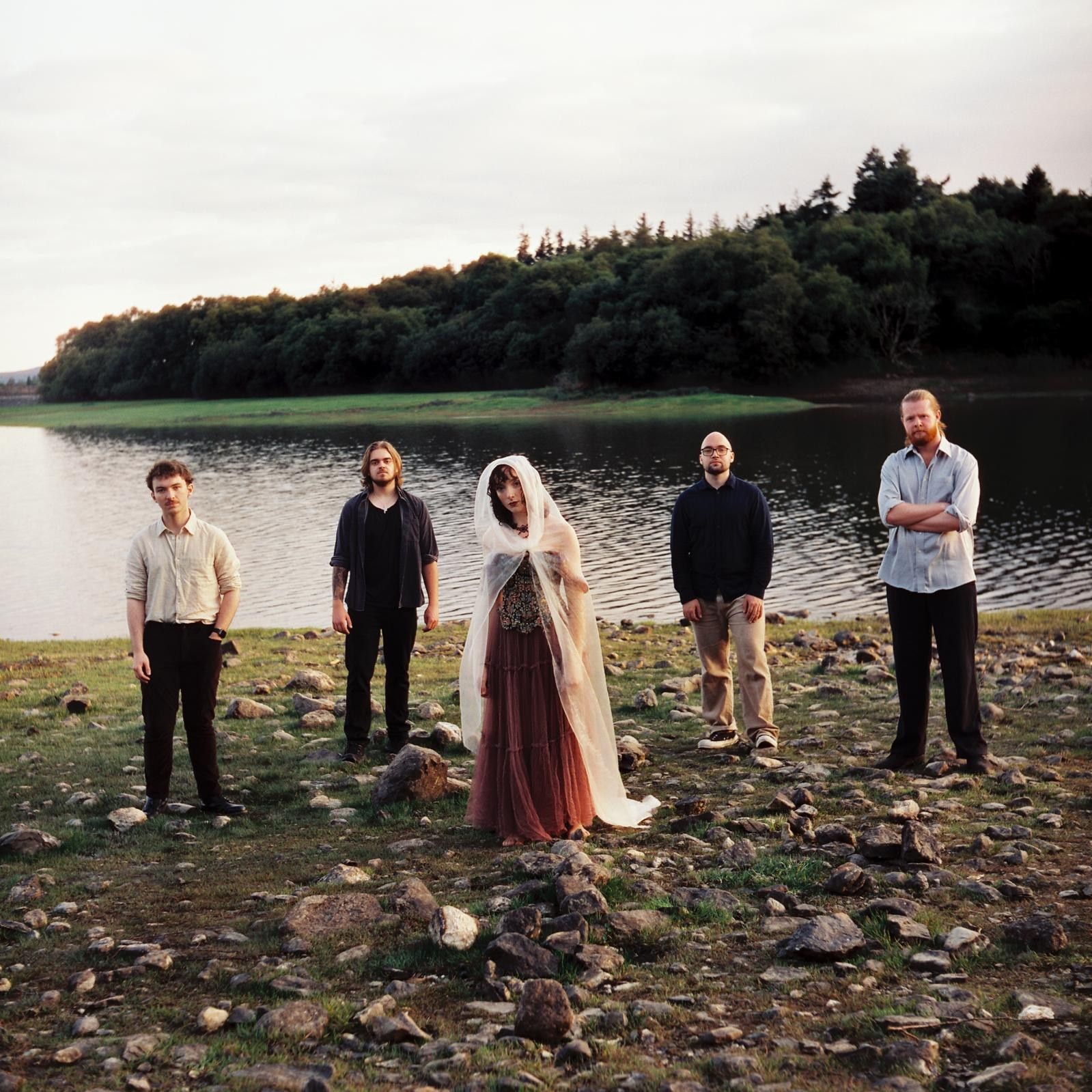 Jessie & The Veil
